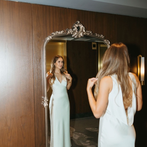 Abercrombie & Fitch Cream Midi Dress - Picture 1 of 3